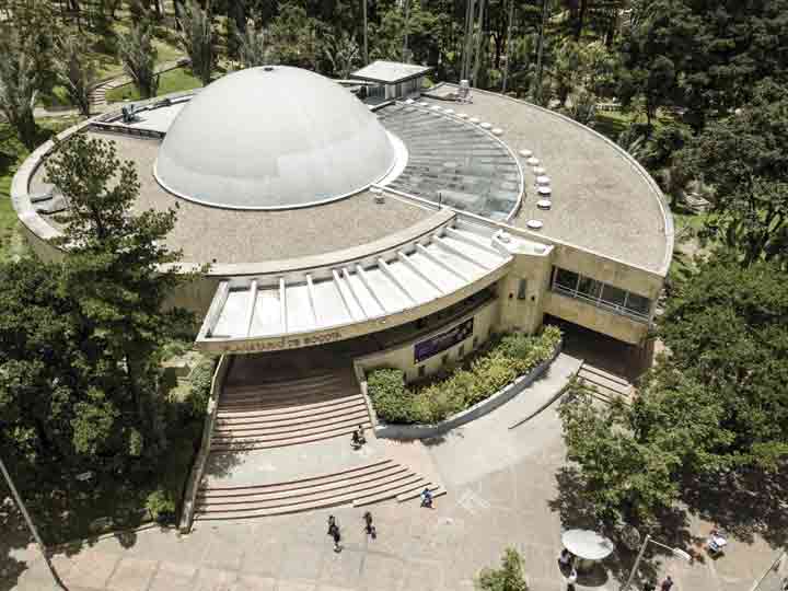 Planetario de Bogotá: un viaje por el universo