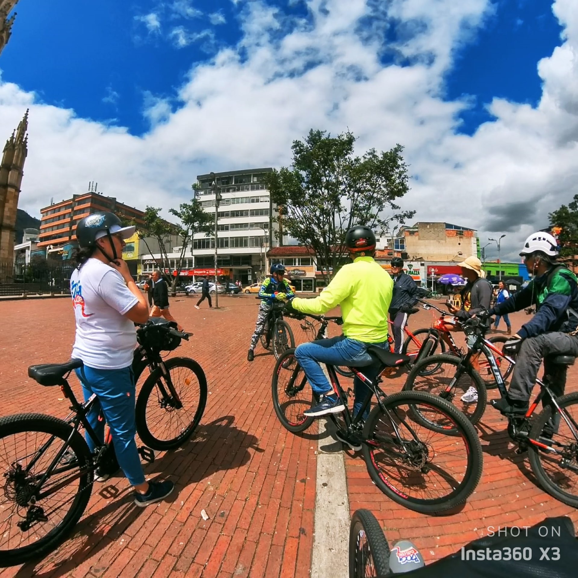 Bici-recorrido por localidades icónicas de la ciudad