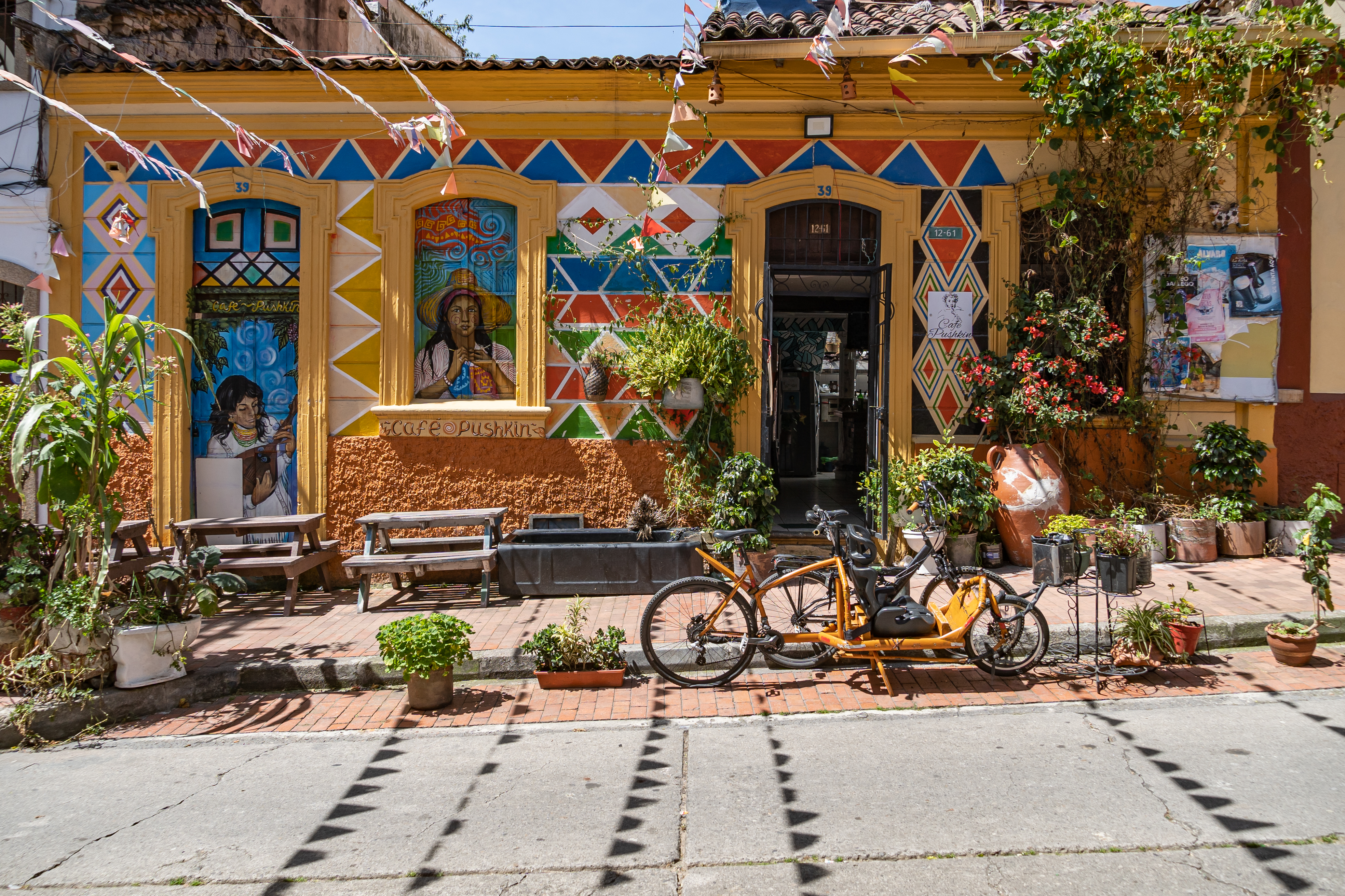 In La Candelaria, you will not only learn about the history of Bogotá, but also enjoy the traditional flavors. Photo by Stefanía Álvarez - IDT